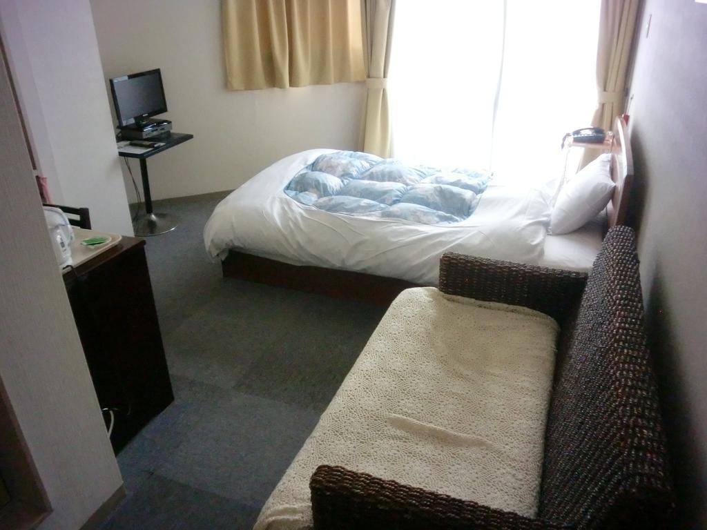 Business Hotel Nishi Otsu Bagian luar foto